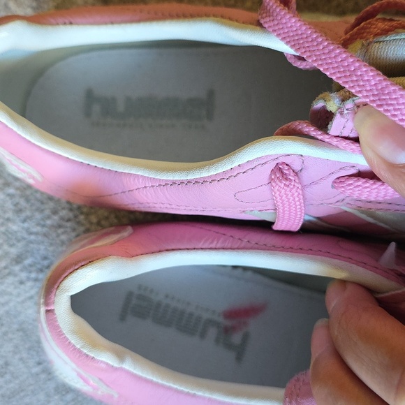 Hummel Pink Cleats with Silver Details - Picture 7 of 7